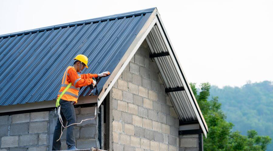 Expert top industrial roofings services in Luzerne, MI